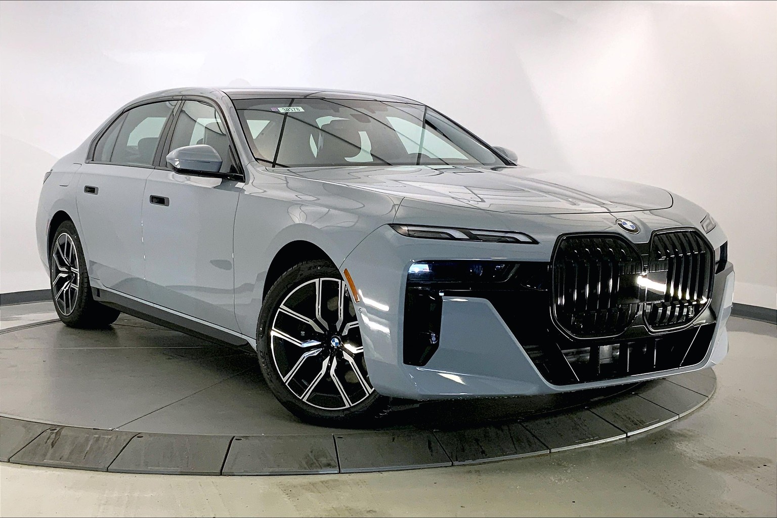 Pre-Owned 2025 BMW 7 Series 740i xDrive Sedan 4D Sedan in